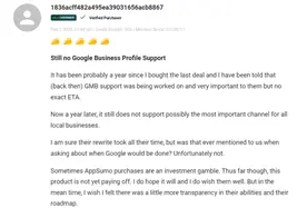 Customer testimonial highlighting time saved using the AI copywriter.
